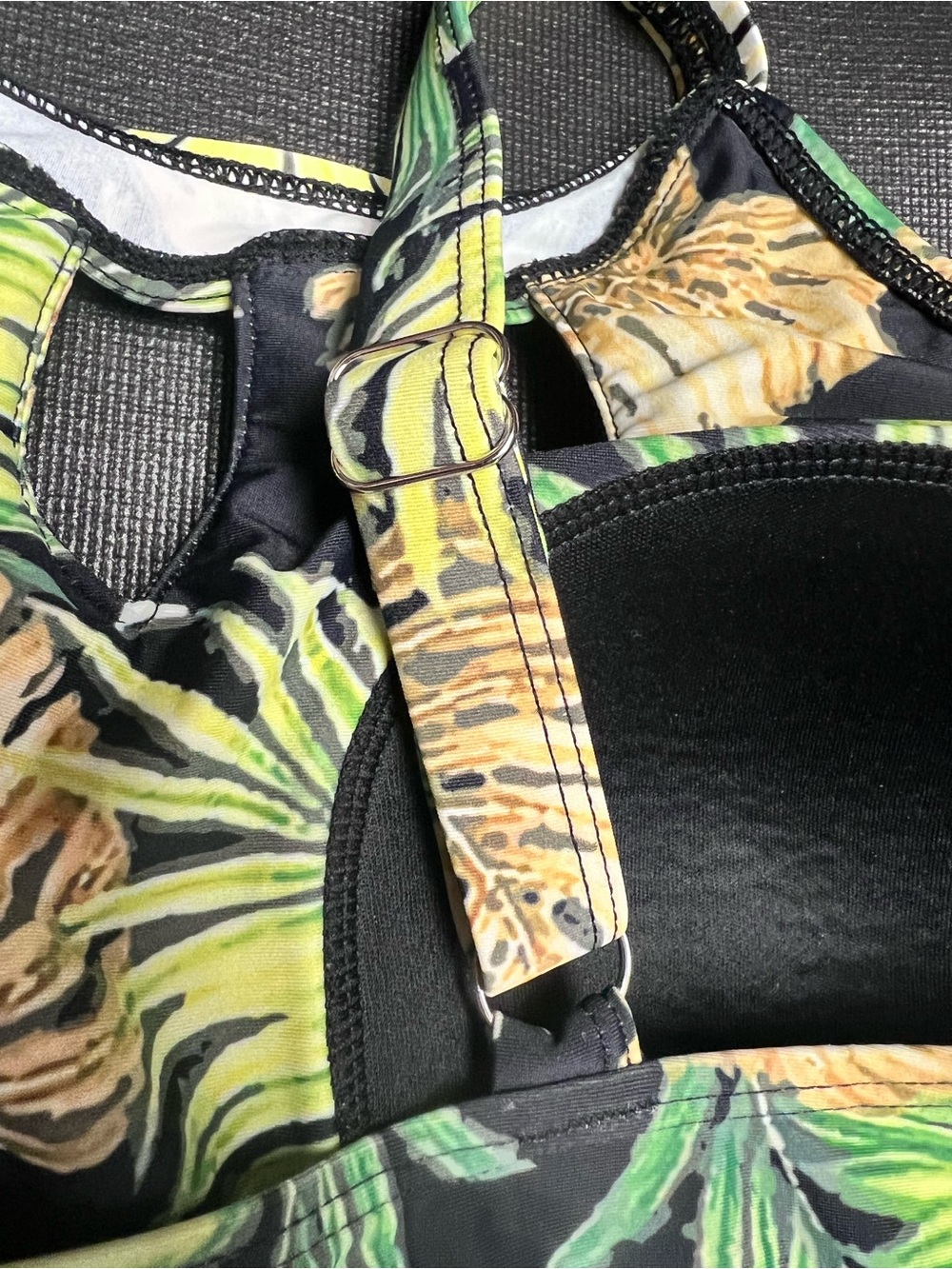 SEPTANGLE Tropical Leaf Halter & KEYHOLES Tankini Top - Black, Green & Yellow - Picture 6 of 12